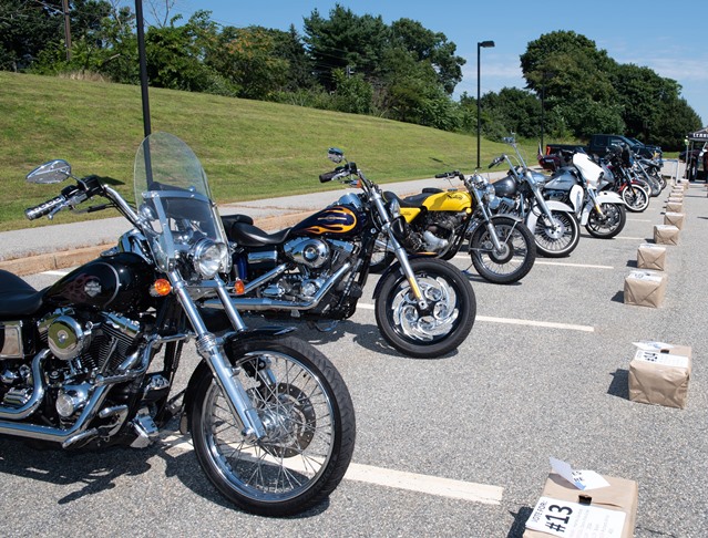 You are currently viewing September 6, 2019 – EB New London Hosts Employee Car, Motorcycle Show