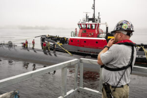 Read more about the article June 8, 2021 –  USS Hartford Arrives at Groton for Overhaul