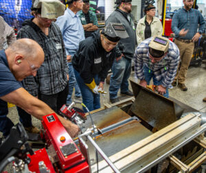 Read more about the article EB Team Visits Hypertherm as Part of Drive Toward Modern, Efficient Shipbuilding